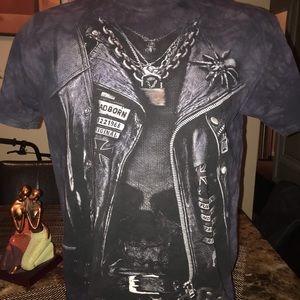 THE MOUNTAIN large t-shirt